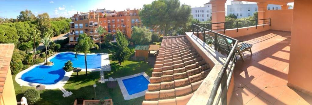 Gatu Premium Atico Sotavento Playa, Parking, Terraza, Piscinas, Wifi Y Aire Acc , " Preferente Mayores De 25 Anos Y Familias " إل بويرتو دي سانتا ماريا المظهر الخارجي الصورة